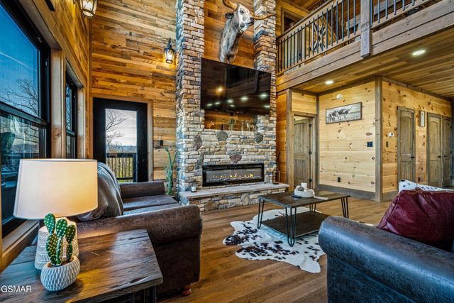 2130 Ross Way, Sevierville, TN 37876