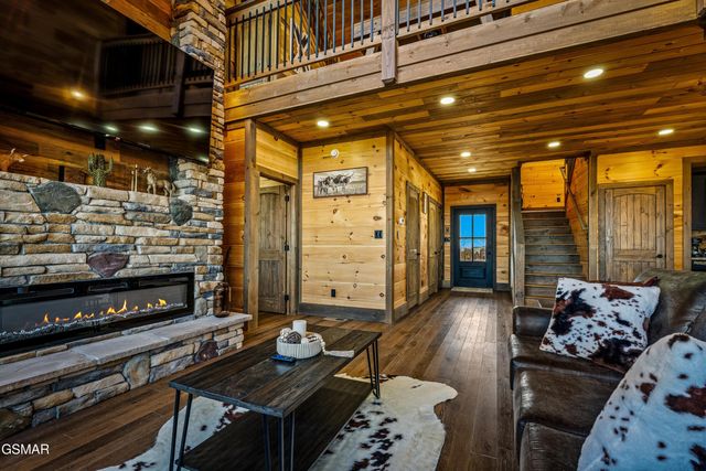 2130 Ross Way, Sevierville, TN 37876