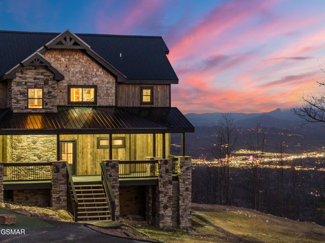 2130 Ross Way, Sevierville, TN 37876