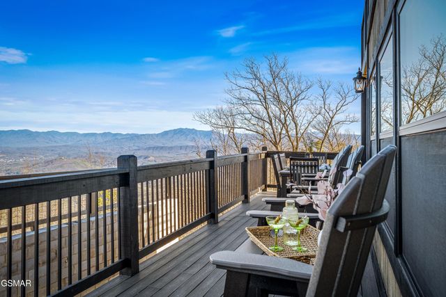 2130 Ross Way, Sevierville, TN 37876