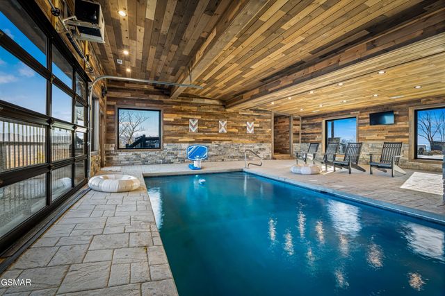 2130 Ross Way, Sevierville, TN 37876