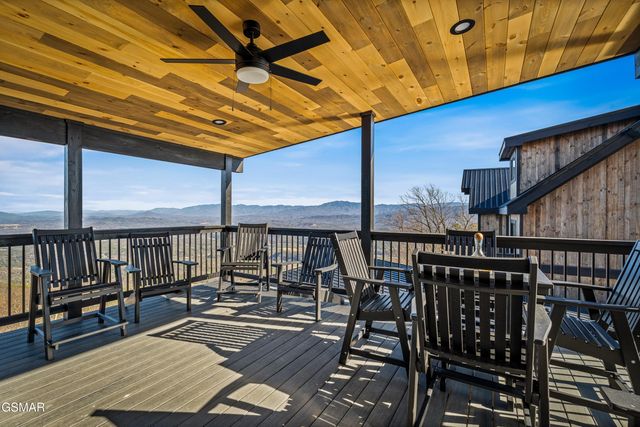 2130 Ross Way, Sevierville, TN 37876