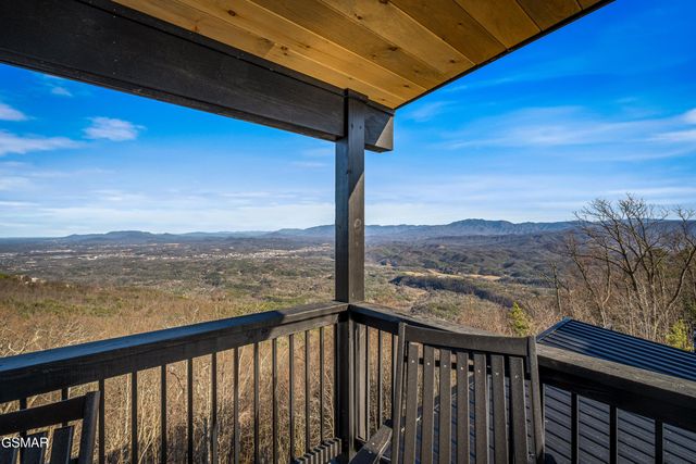 2130 Ross Way, Sevierville, TN 37876