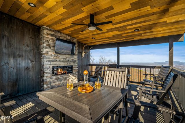 2130 Ross Way, Sevierville, TN 37876