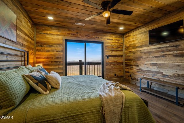 2130 Ross Way, Sevierville, TN 37876