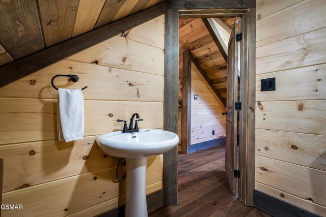 2130 Ross Way, Sevierville, TN 37876