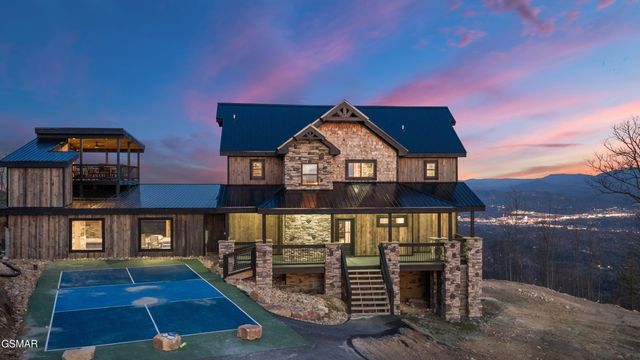 2130 Ross Way, Sevierville, TN 37876