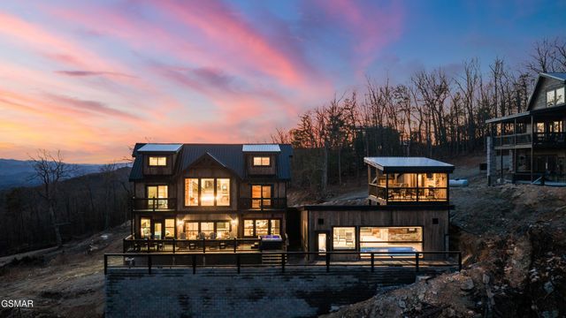 2130 Ross Way, Sevierville, TN 37876