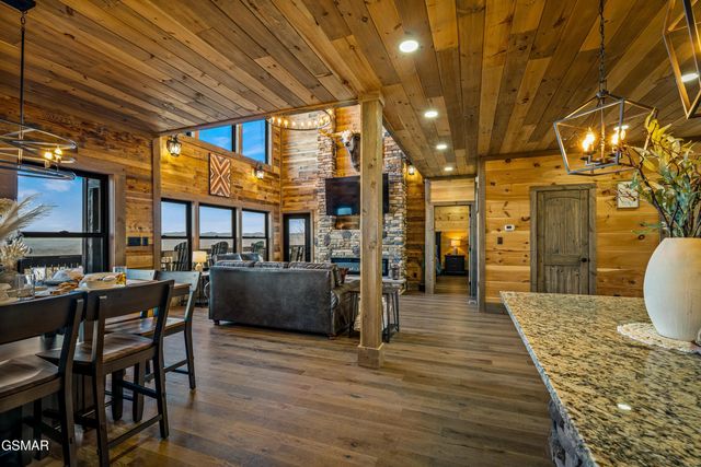 2130 Ross Way, Sevierville, TN 37876