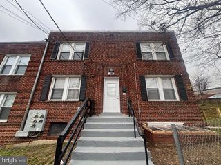 2820 POMEROY RD SE #2, Washington, DC 20020