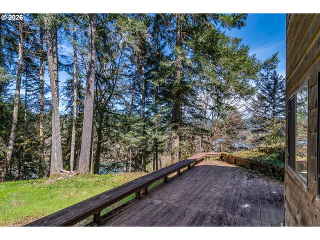 4890 HENDERER Rd, Elkton, OR 97436