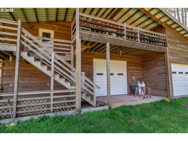 4890 HENDERER Rd, Elkton, OR 97436