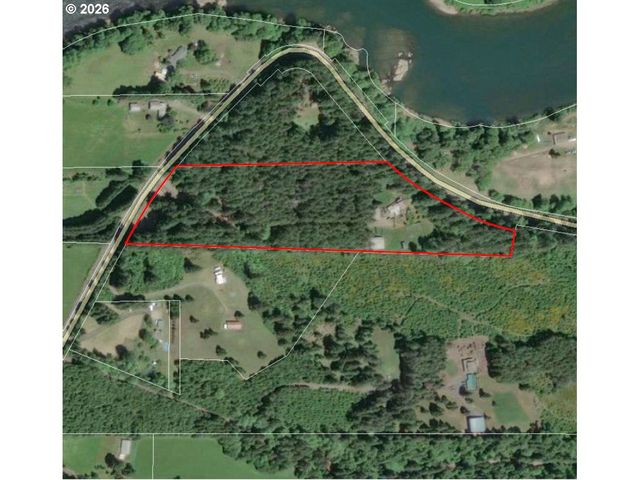 4890 HENDERER Rd, Elkton, OR 97436