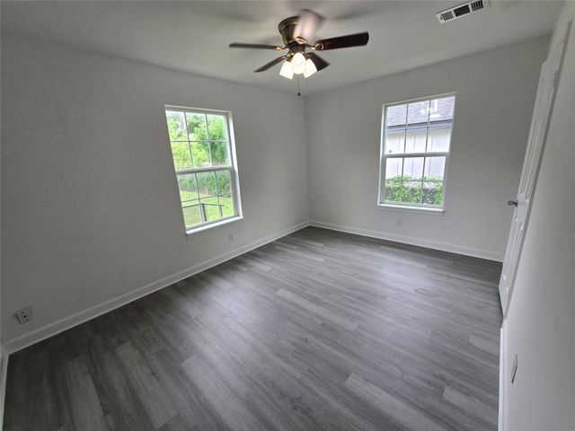 5010 Sunshine Drive, Fort Worth, TX 76105