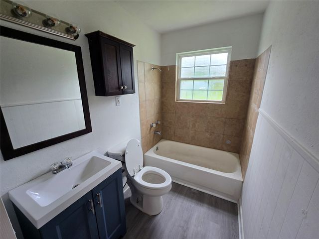 5010 Sunshine Drive, Fort Worth, TX 76105