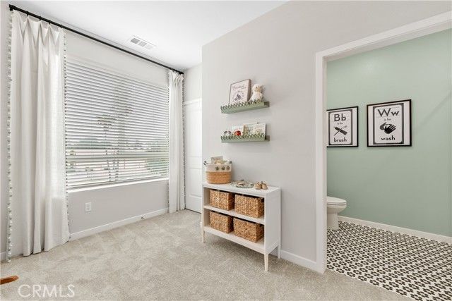 9423 N Sepulveda Blvd. 3, North Hills (los Angeles), CA 91343