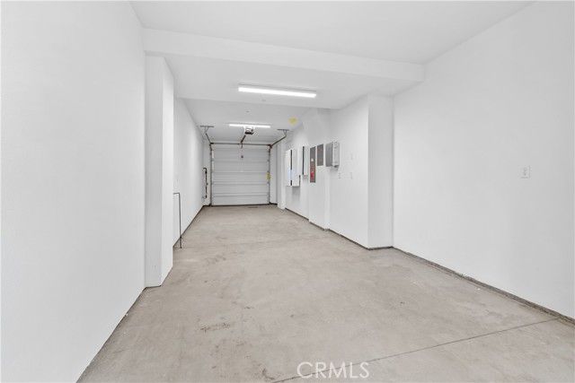 9423 N Sepulveda Blvd. 3, North Hills (los Angeles), CA 91343