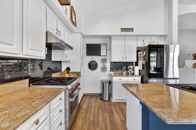 1881 E COMMERCE Avenue, Gilbert, AZ 85234