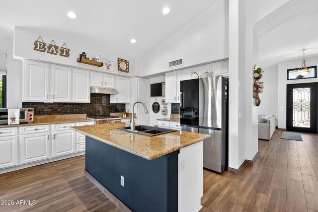 1881 E COMMERCE Avenue, Gilbert, AZ 85234