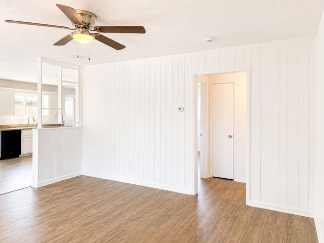 2337 W Shields Avenue, Fresno, CA 93705