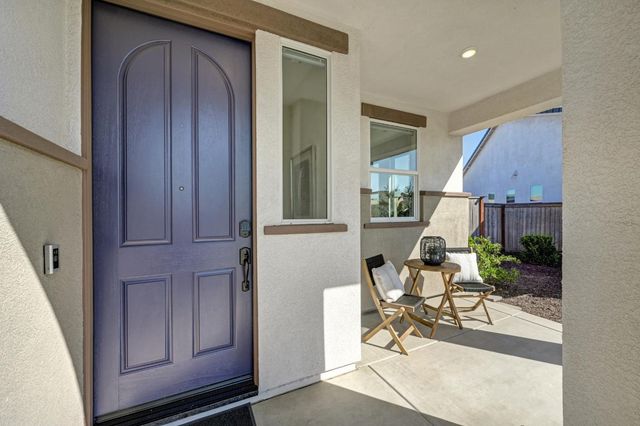 4520 Trout Lily Ln, Roseville, CA 95747