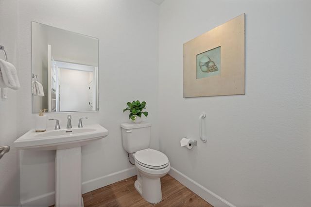 4520 Trout Lily Ln, Roseville, CA 95747