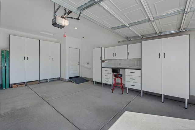 4520 Trout Lily Ln, Roseville, CA 95747