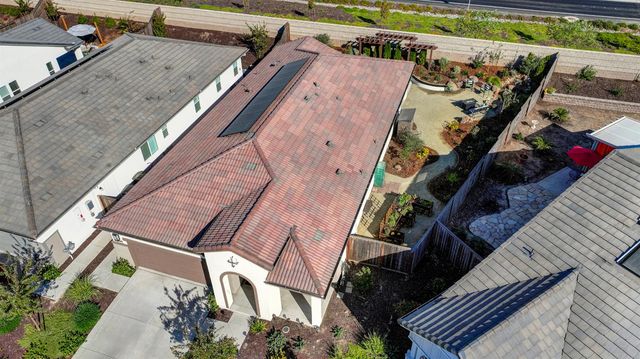 4520 Trout Lily Ln, Roseville, CA 95747