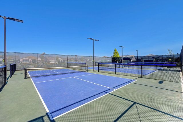4520 Trout Lily Ln, Roseville, CA 95747