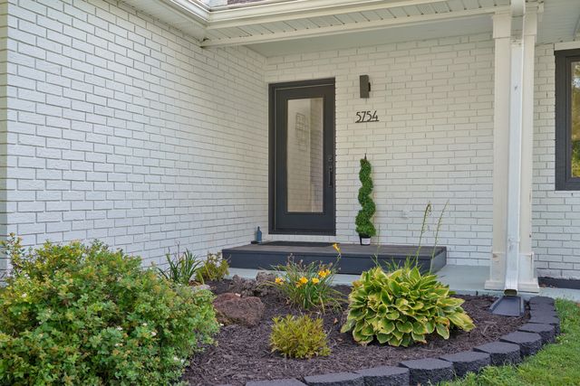 5754 S Fair Oak Road, Springfield, MO 65810