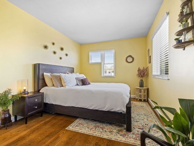 93 Governor Winthrop 7A, Somerville, MA 02145