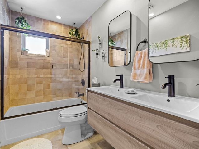 93 Governor Winthrop 7A, Somerville, MA 02145