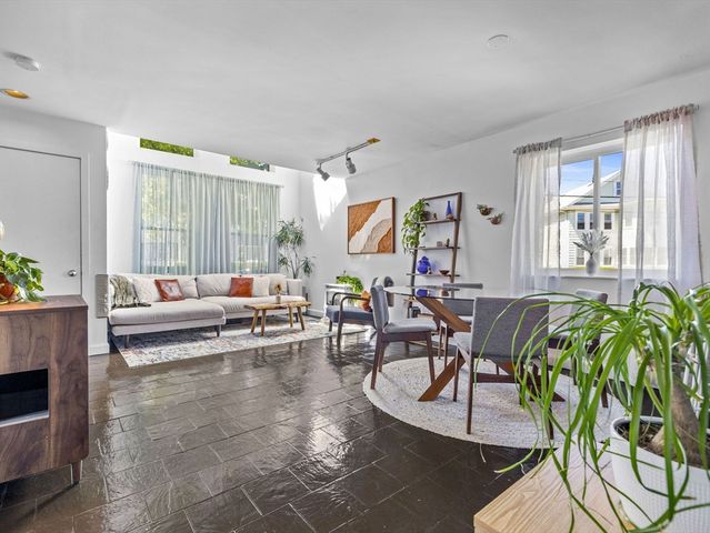 93 Governor Winthrop 7A, Somerville, MA 02145