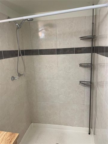 143 NW 93rd Avenue 202, Pembroke Pines, FL 33024