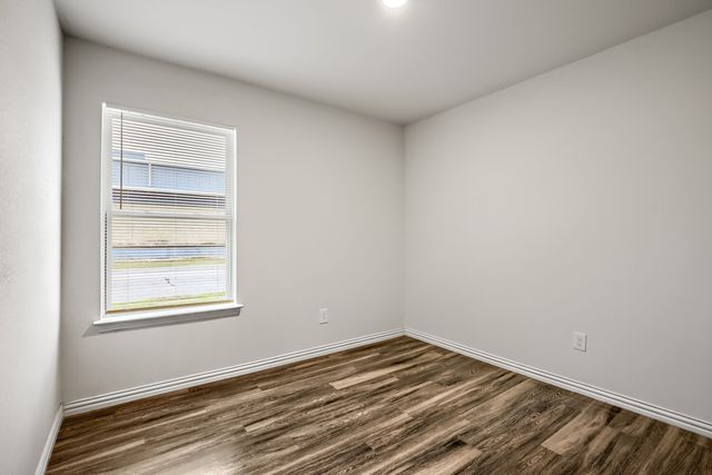 700 E Pecan Avenue, Waco, TX 76704