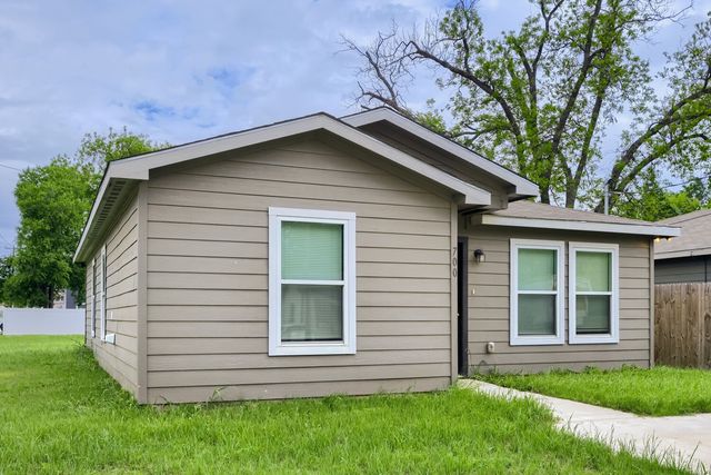 700 E Pecan Avenue, Waco, TX 76704