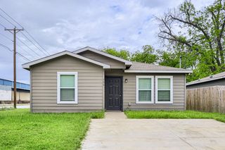 700 E Pecan Avenue, Waco, TX 76704