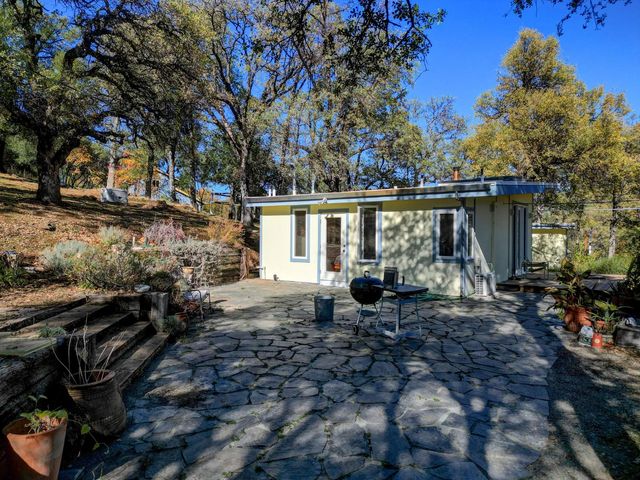 7123 Swiss Ranch Rd, Mountain Ranch, CA 95246