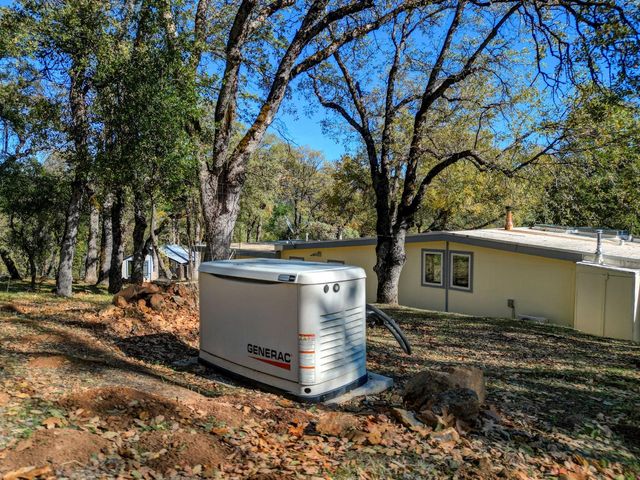 7123 Swiss Ranch Rd, Mountain Ranch, CA 95246