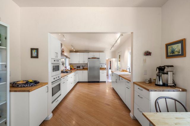 7123 Swiss Ranch Rd, Mountain Ranch, CA 95246