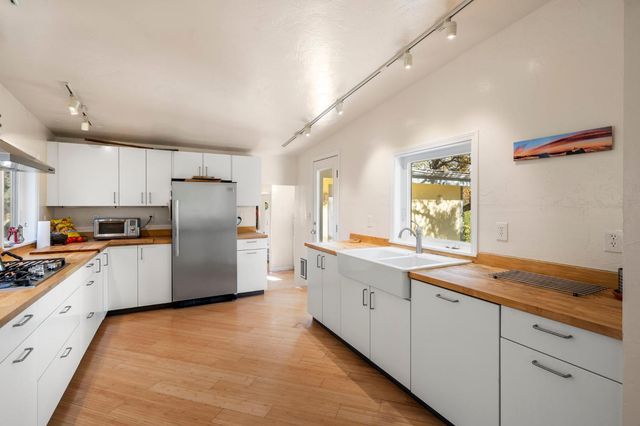 7123 Swiss Ranch Rd, Mountain Ranch, CA 95246