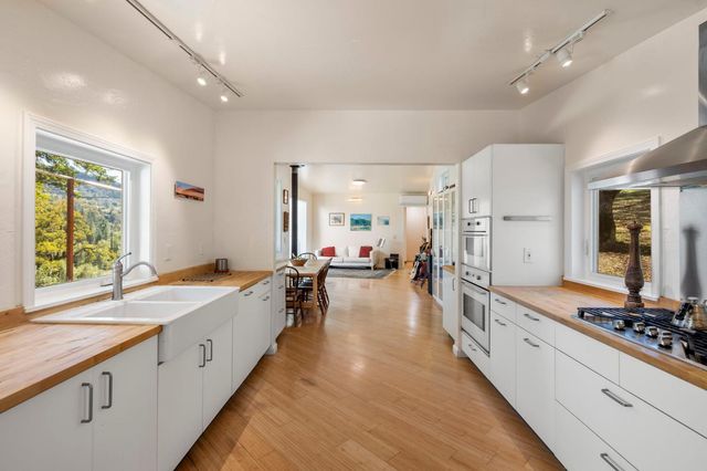 7123 Swiss Ranch Rd, Mountain Ranch, CA 95246