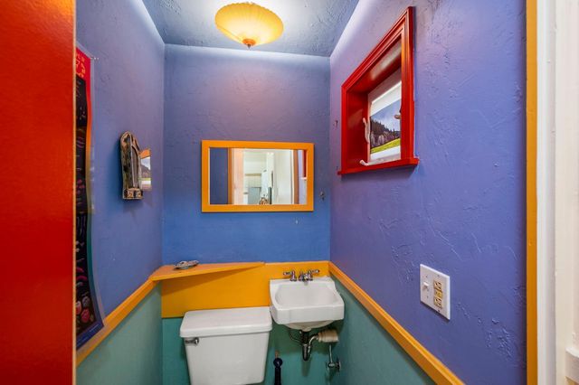 7123 Swiss Ranch Rd, Mountain Ranch, CA 95246