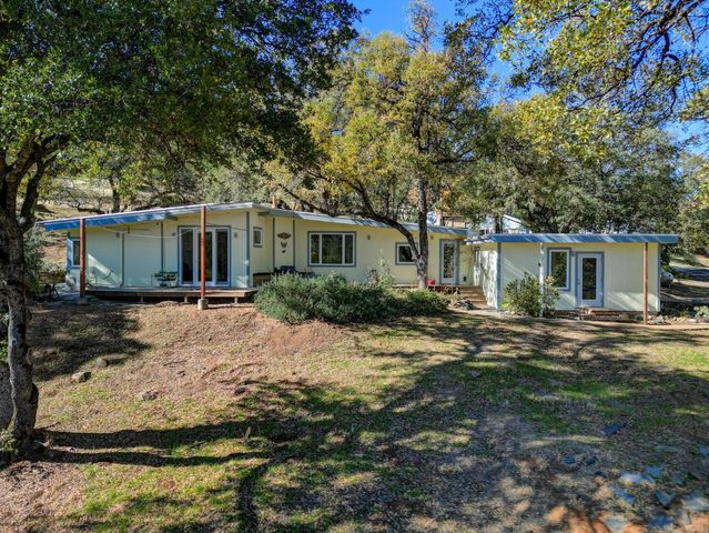 7123 Swiss Ranch Rd, Mountain Ranch, CA 95246
