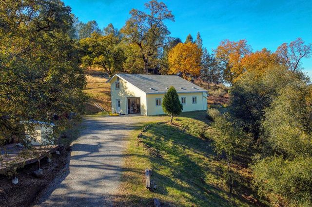 7123 Swiss Ranch Rd, Mountain Ranch, CA 95246