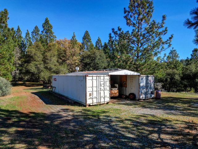 7123 Swiss Ranch Rd, Mountain Ranch, CA 95246