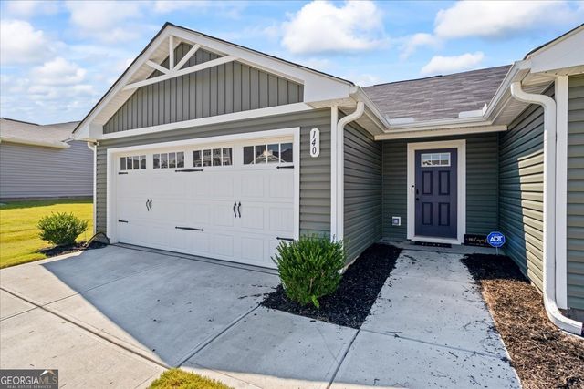 140 Cooper Lane, Calhoun, GA 30701
