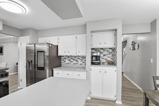 6022 31st STREET, Greenfield, WI 53221