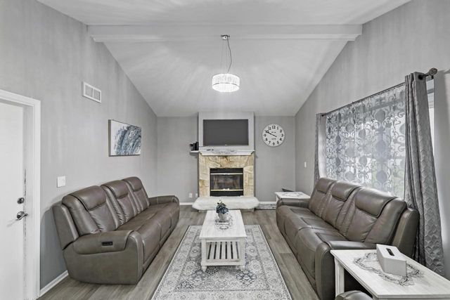 6022 31st STREET, Greenfield, WI 53221