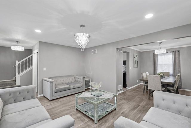 6022 31st STREET, Greenfield, WI 53221